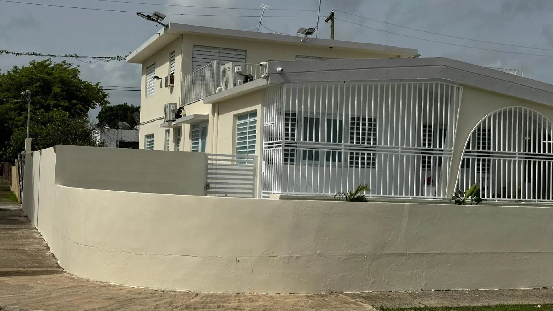 Casa Mi Luz Ilumina Tu Estancia Con Elegancia Y Confort En San Juan 0*,
